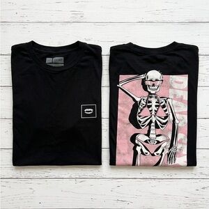 Chomp Brand Smile Bat Logo Black T-Shirt Size Large - Excellent Condition